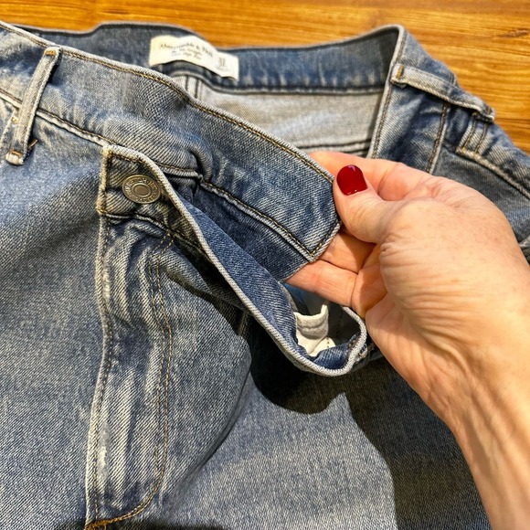Abercrombie Fitch Womens NWT 90s Ultra High Rise Wide Leg Jean Criss Cross Waist - Picture 9 of 15